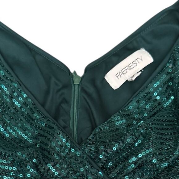 Faeriesty Long Green Sequin Formal Party Prom Dress Slit Size XS new w/o tags - Picture 5 of 7